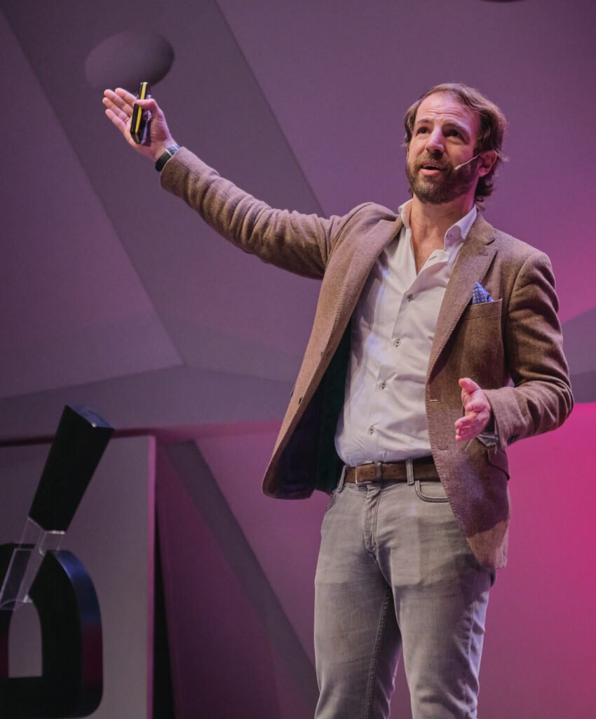 Luis Zunzúnegui de IDEO para Foro Géiser